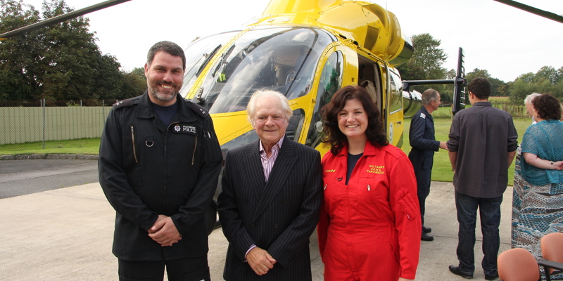 David Jason photographed with a pilot and paramedic David Jason photographed with a pilot and paramedic