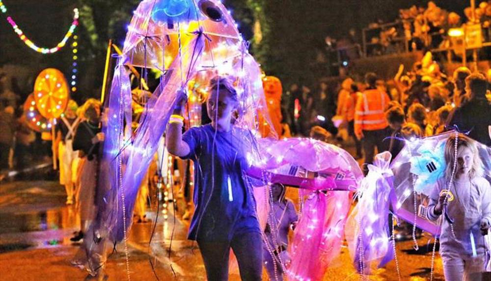 Pewsey & District Carnival Illuminated Procession