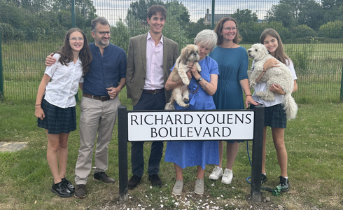 Unveiling Richard Youens Boulevard