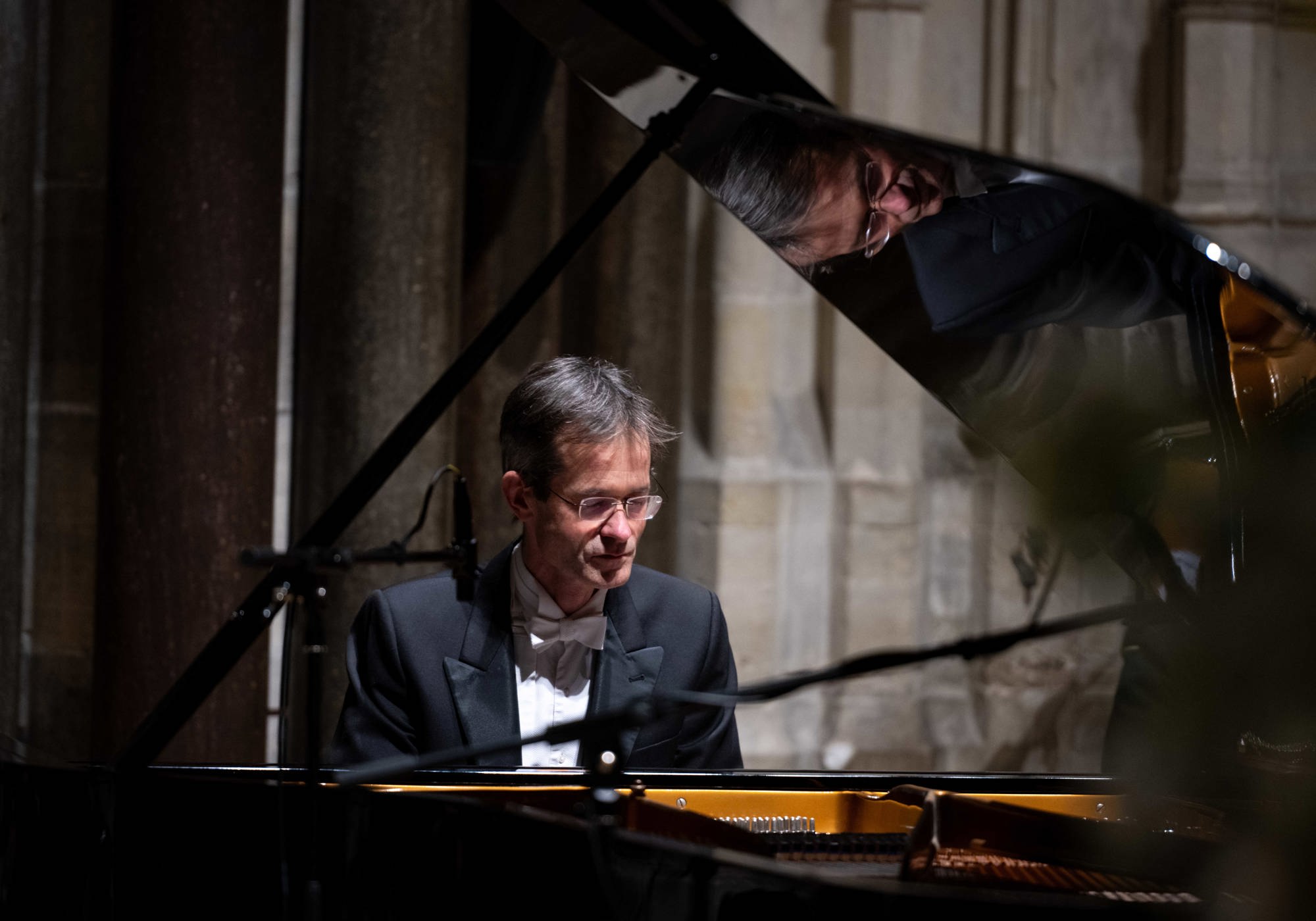 Solo Pianist Rupert Egerton-Smith Solo Pianist Rupert Egerton-Smith