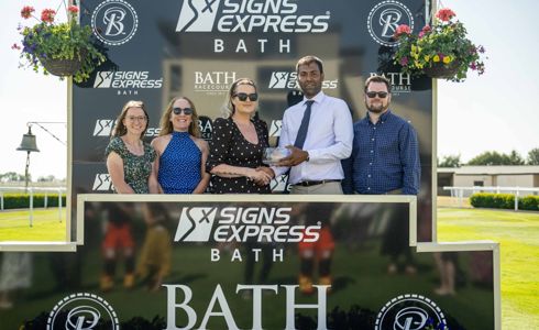 Reining success for Charity Race Day for Bath’s Air Ambulance 